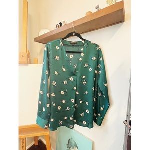 Banana Republic Silky Flower Pattern Blouse